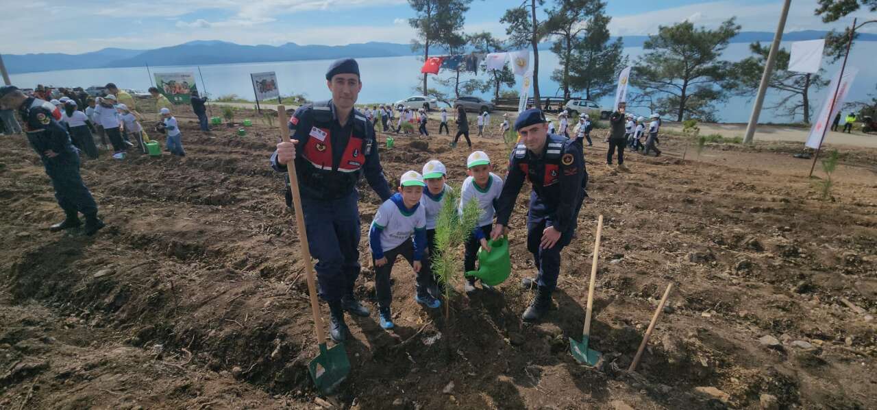 Muğla’da Orman Haftası Etkinliği: 28 Bin Fidan Toprakla Buluşuyor 1
